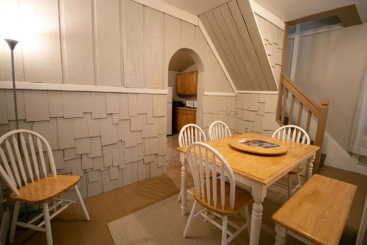 Downtown 2 Bedroom Cottage, Sleeps 6, Walking Distance To Honeywell, Downtown Restaurants, Shopping Wabash エクステリア 写真