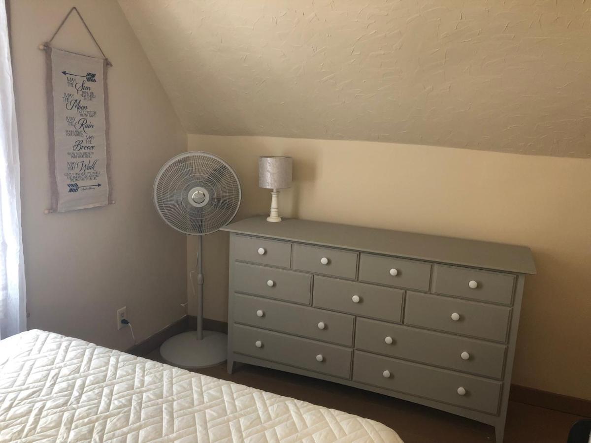 Downtown 2 Bedroom Cottage, Sleeps 6, Walking Distance To Honeywell, Downtown Restaurants, Shopping Wabash エクステリア 写真