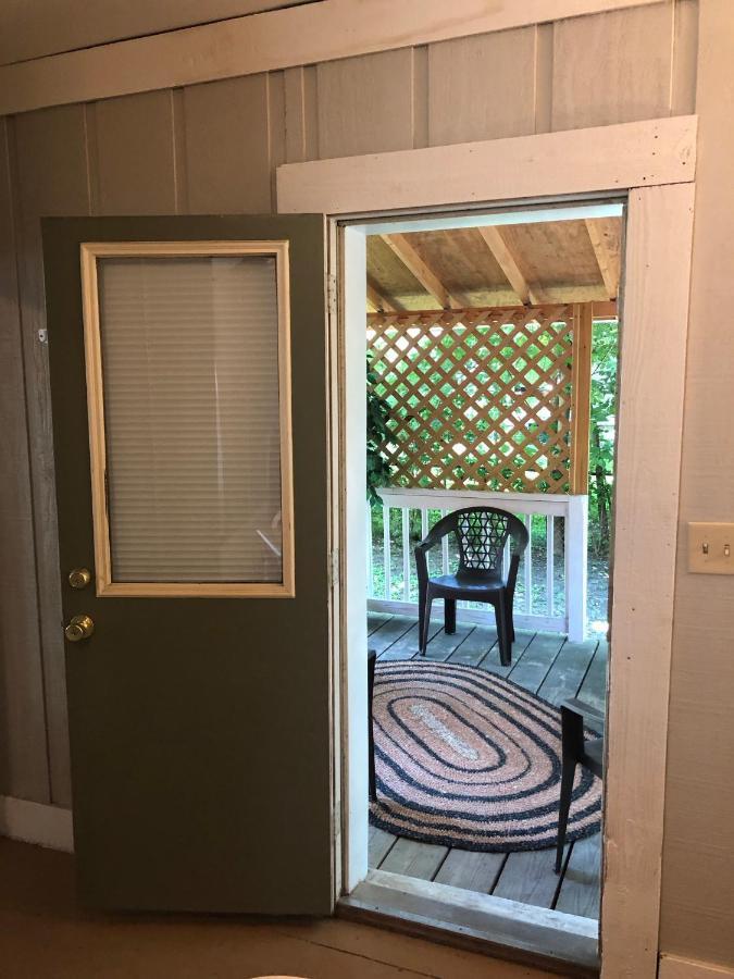 Downtown 2 Bedroom Cottage, Sleeps 6, Walking Distance To Honeywell, Downtown Restaurants, Shopping Wabash エクステリア 写真