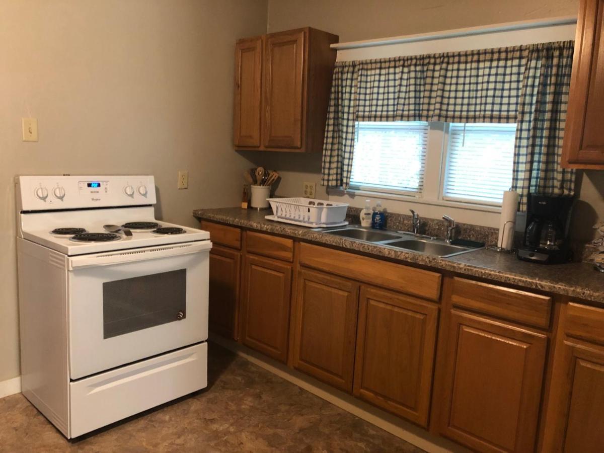 Downtown 2 Bedroom Cottage, Sleeps 6, Walking Distance To Honeywell, Downtown Restaurants, Shopping Wabash エクステリア 写真